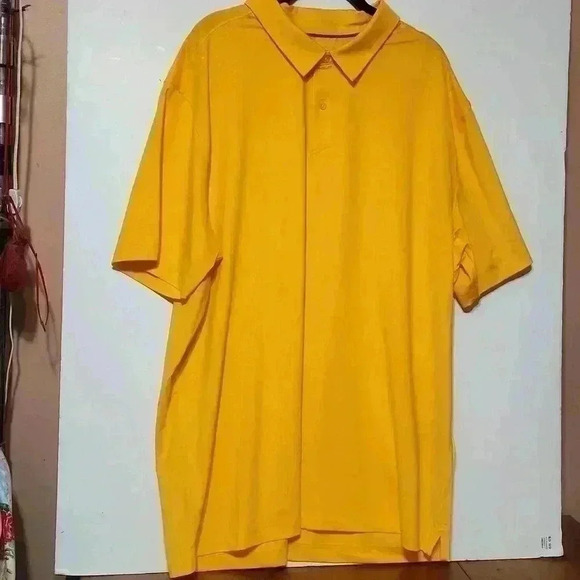 Under Armour Other - Under armour mens golf shirt yellow size xxl